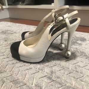 Chanel Shoes Two Tone Pump Slingback Faux Pearls Sz38